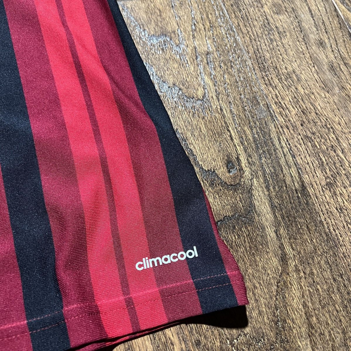 Adidas 2014 ac milan home jersey Size US S / EU 44-46 / 1 - 2 Thumbnail