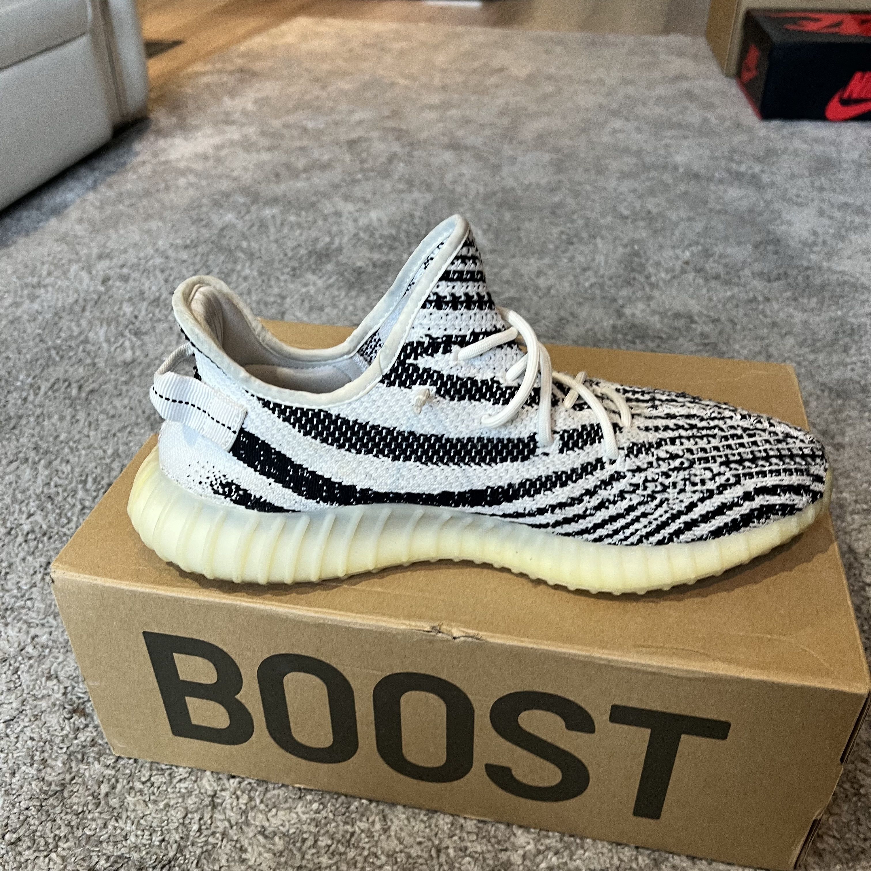 Adidas Yeezy Boost 350 V2 Zebra Size US 14 / EU 47 - 7 Thumbnail