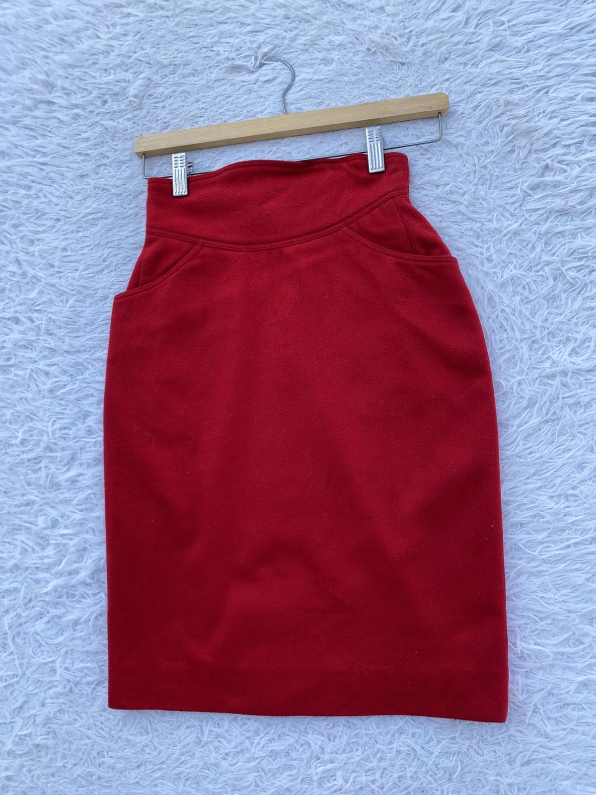 Fendi Rare Vintage 70s FENDI Red Wool Skirt Size 23" - 17 Thumbnail
