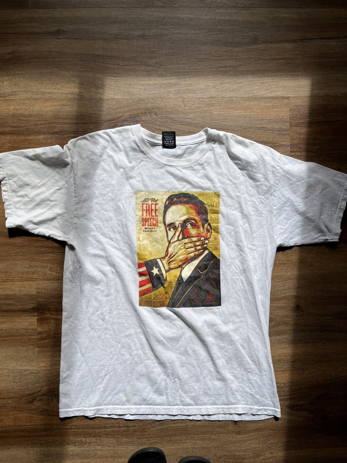 Obey White Obey All The Free Speech Money Cab Buy T-shirt Size US L / EU 52-54 / 3 - 1 Thumbnail