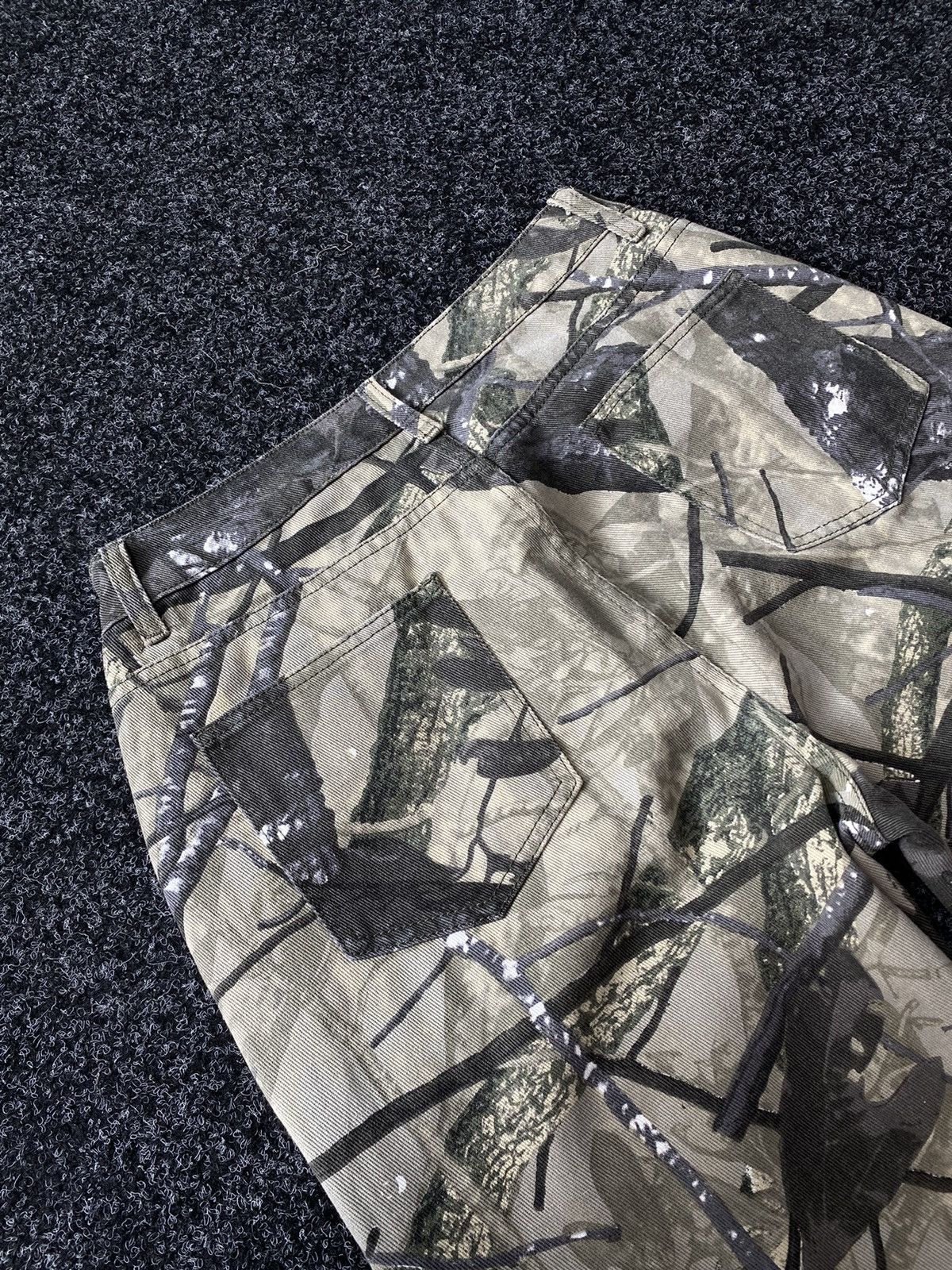 Realtree Crazy Baggy Realtree Outfitters Ridges Realtree denim pants Size US 30 / EU 46 - 13 Thumbnail
