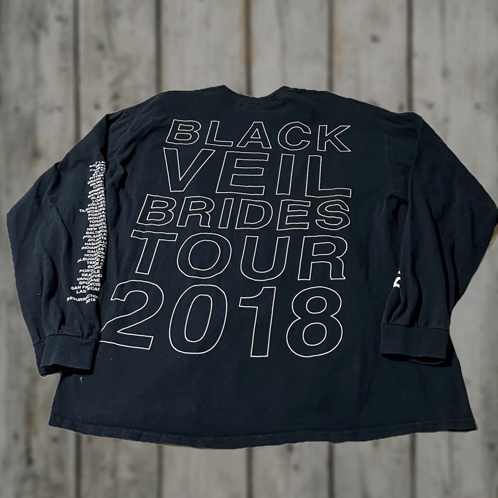 Vintage VINTAGE Black Veil Brides Resurrection 2018 Tour Long Sleeve Shirt XL Mens Black Band XL Size US XL / EU 56 / 4 - 1 Thumbnail