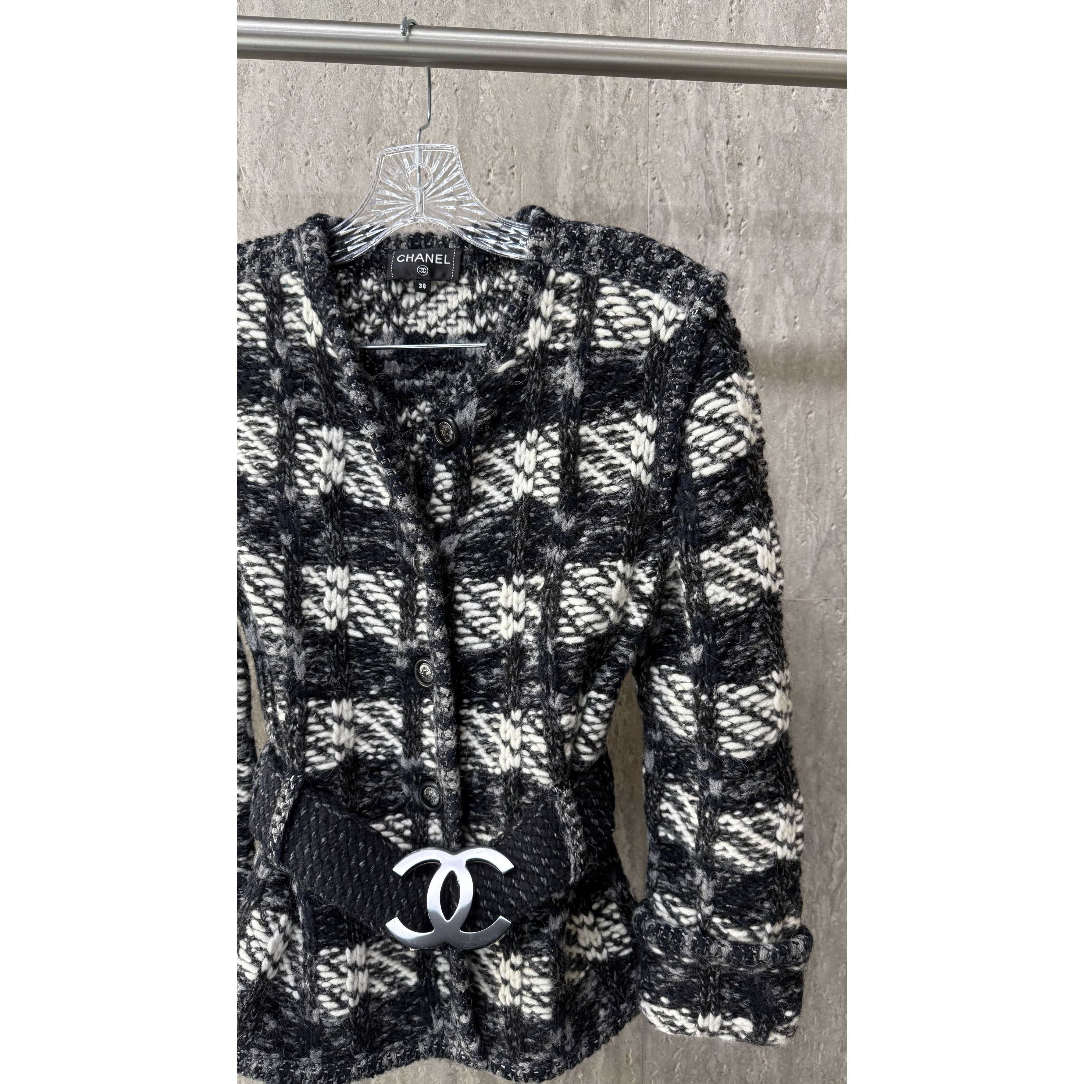 Chanel Chanel Black & White Wool Blend Plaid Jacket With Belt & But Size XS / US 0-2 / IT 36-38 - 12 Thumbnail