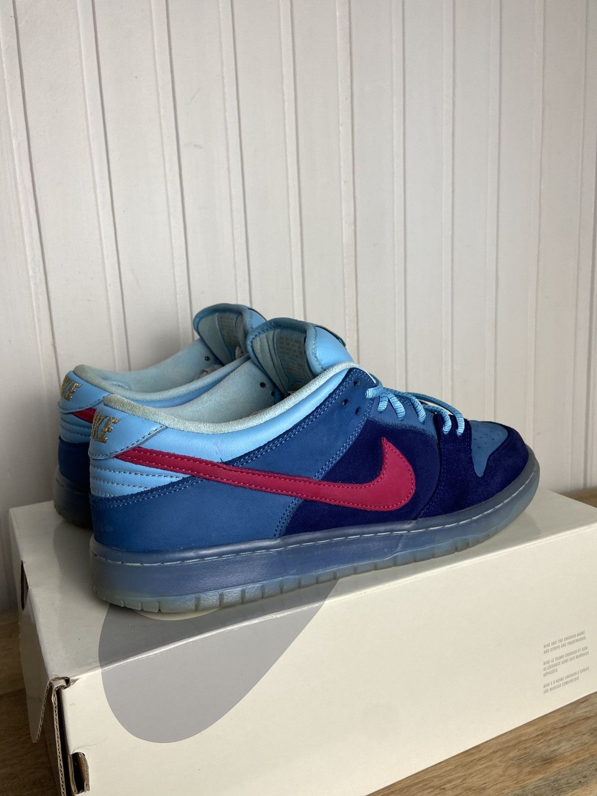 Nike Used Nike SB Dunk Low "Run The Jewels" authentic size 11US Size US 11 / EU 44 - 7 Thumbnail