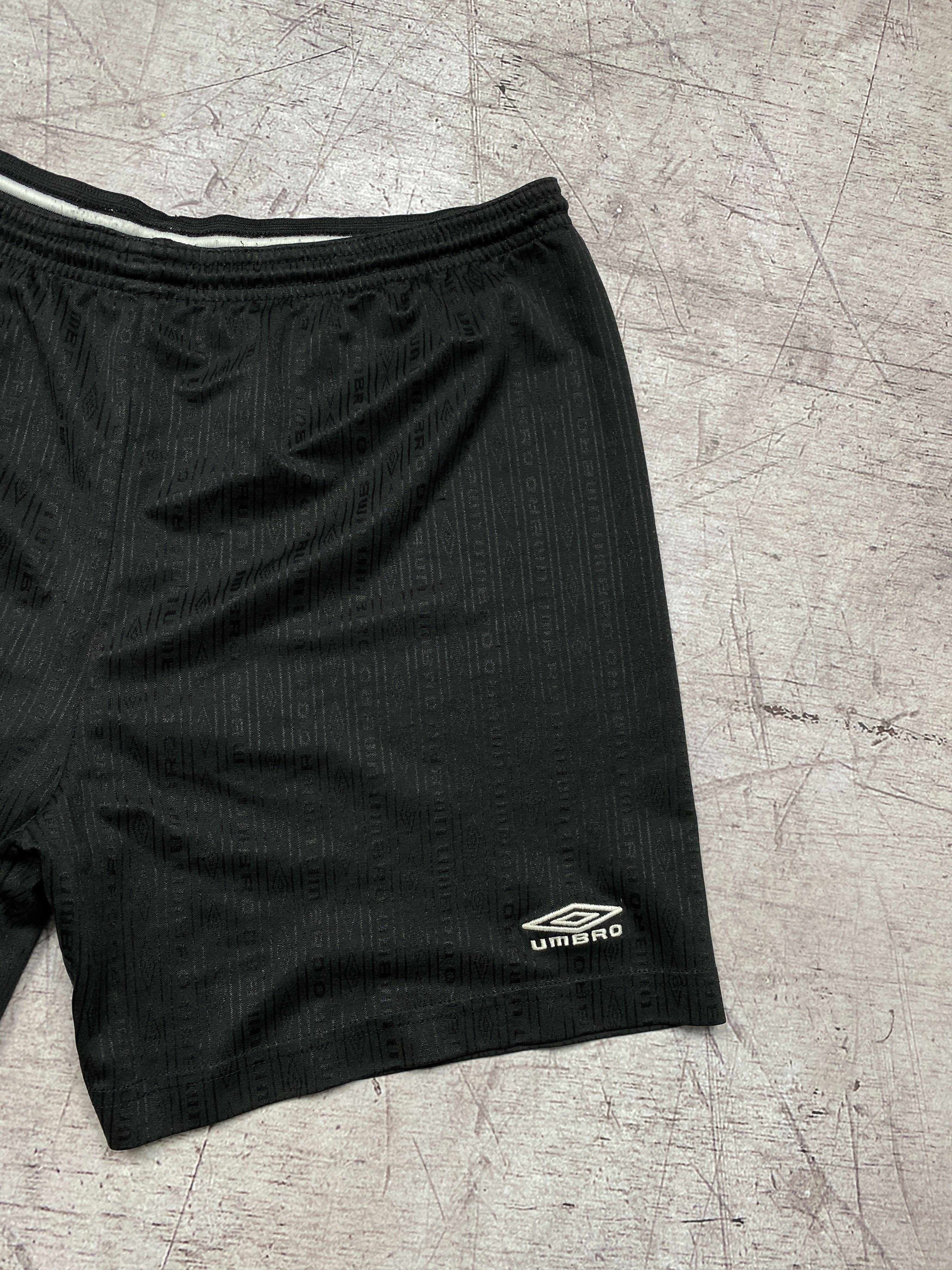 Umbro Umbro Vintage Mens Shorts Size US 34 / EU 50 - 2 Thumbnail