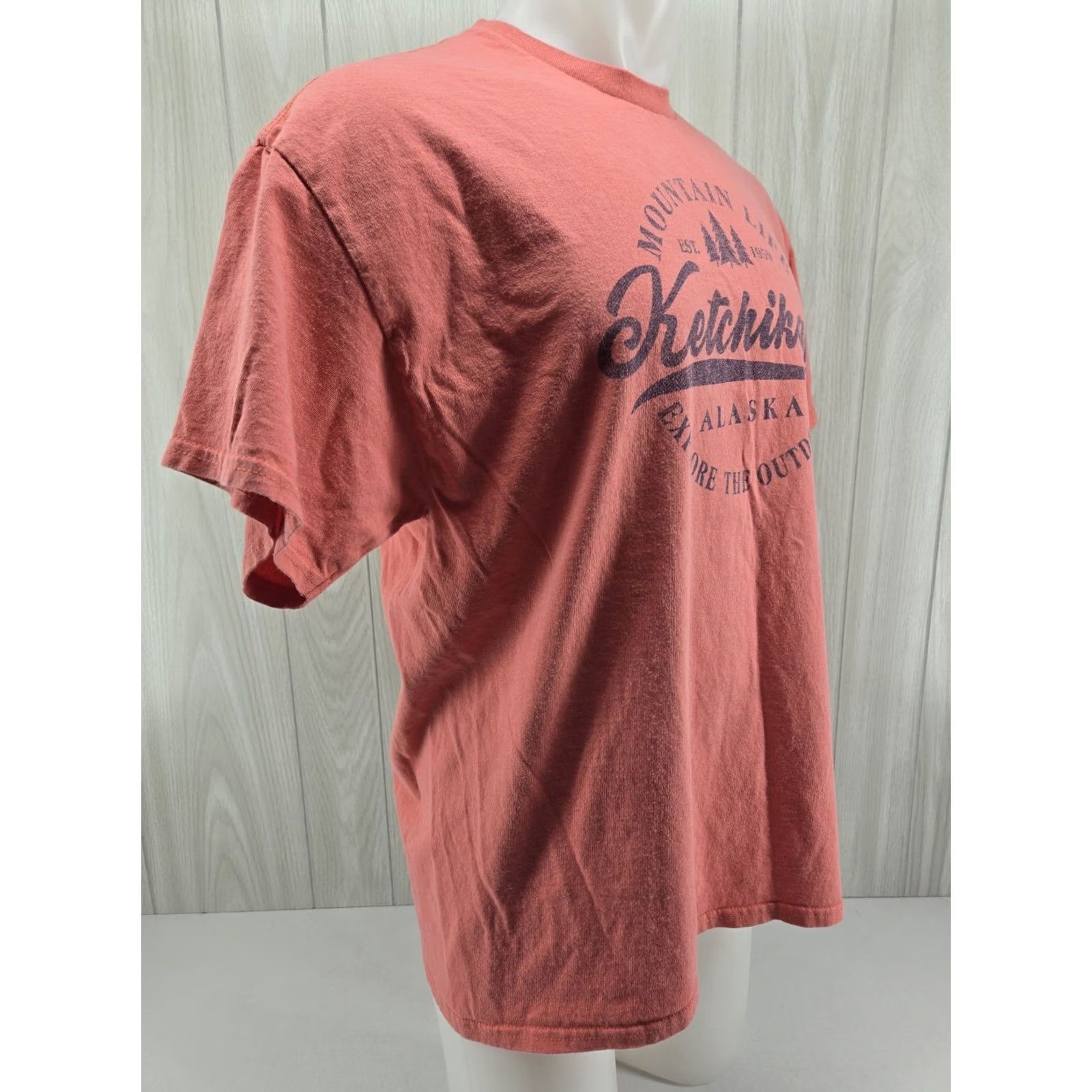 Gildan Alaska Outpost Ketchikan Coral T-shirt Adult XL Gildan T-Shirt Crew Neck Short Sleeve Pink Cotton Blend Graphic Print Men Regular Fit Vintage: No Size US XL / EU 56 / 4 - 6 Thumbnail