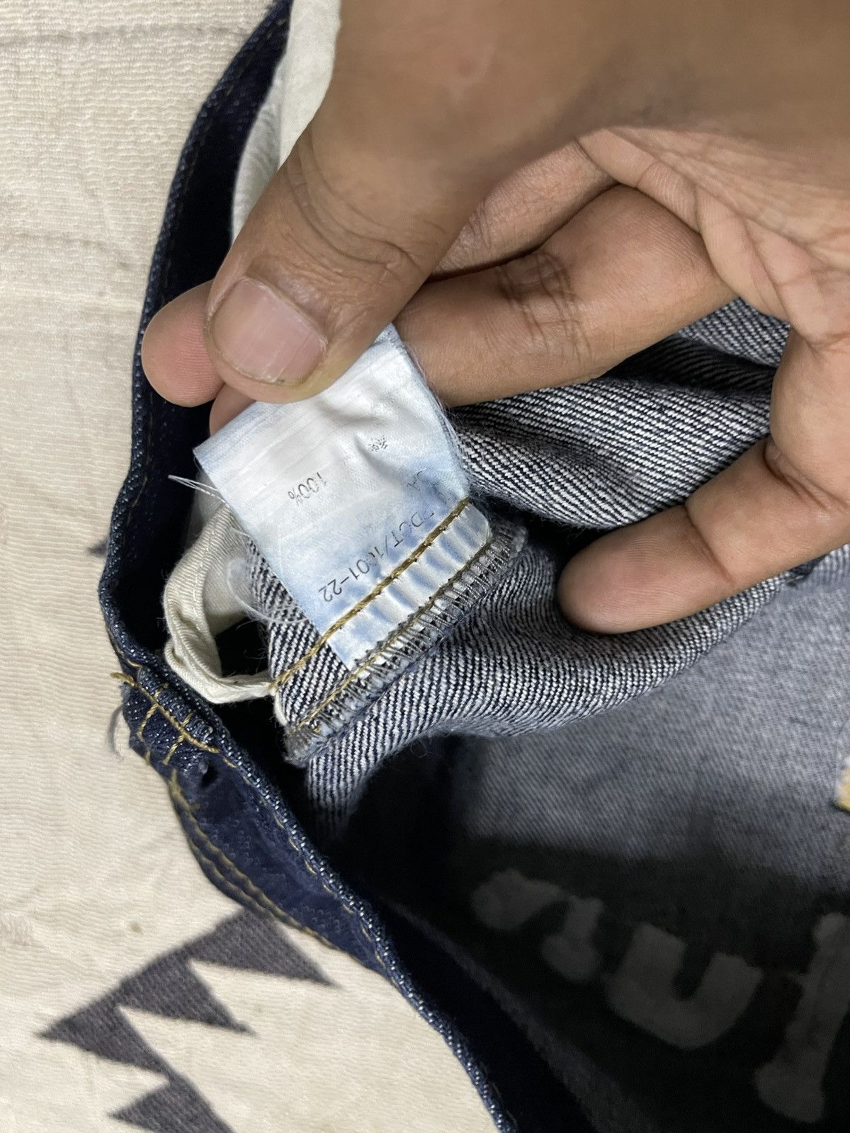 Beauty Beast 00s UNDISPUTED CHAMP GENUINE PRODUCT EMBROIDERED LOGO JEANS Size US 35 - 16 Thumbnail