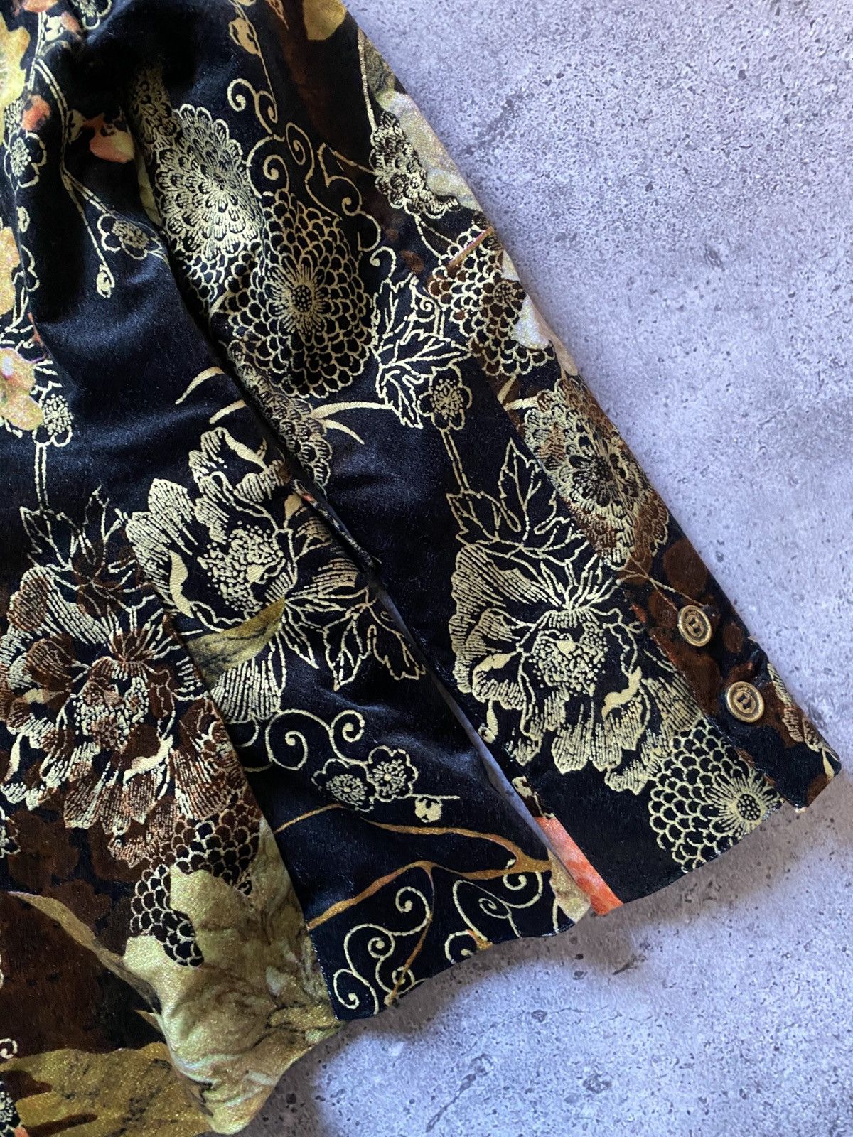 Roberto Cavalli Luxury Class Roberto Cavalli Blazer Vintage Floral Italy Size L / US 10 / IT 46 - 23 Thumbnail