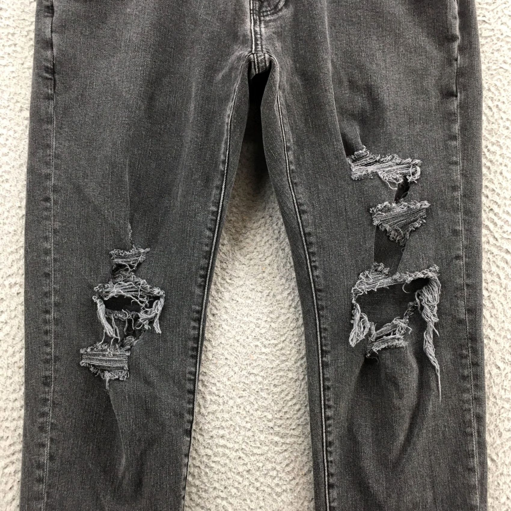 Abercrombie & Fitch Nike Abercrombie & Fitch Skinny Jeans Mens 32X30 Black Zip Distressed Jeans Regular 34in Waist 30in Inseam Mens Size US 32 / EU 48 - 6 Thumbnail