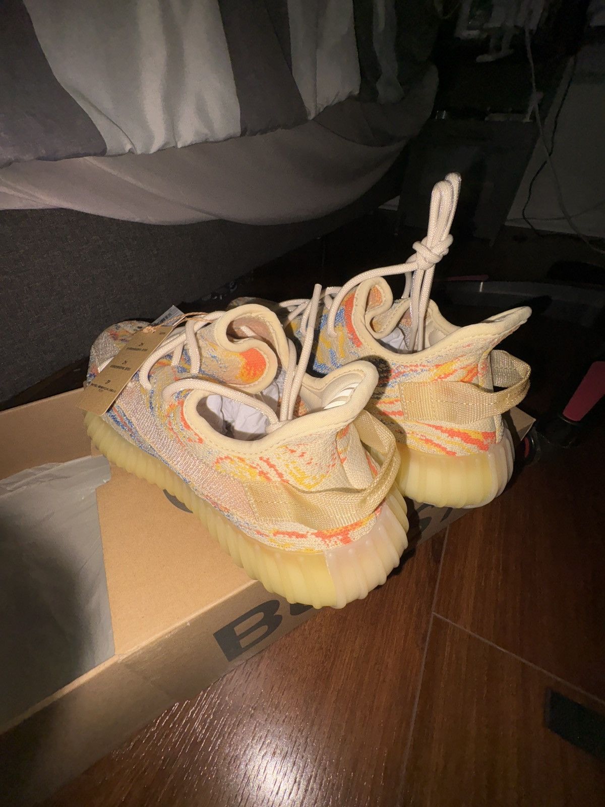 Adidas Yeezy Boost 350 V2 MX Oat Size US 9.5 / EU 42-43 - 6 Thumbnail