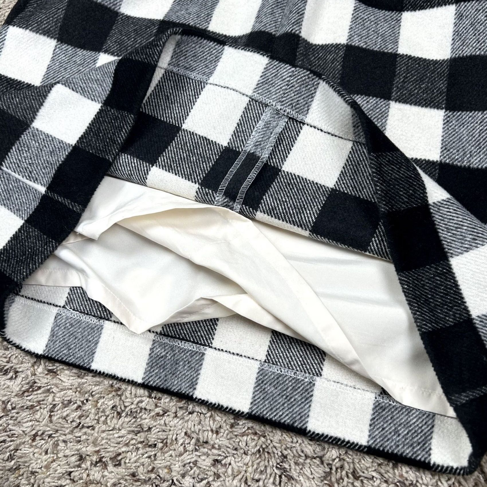 Ann Taylor Ann Taylor Loft Skirt Womens 4 Black White Plaid Lined Slit Pockets A-Line Short Dress Formal Casual Workwear Professional Women Size 27" / US 4 / IT 40 - 7 Thumbnail