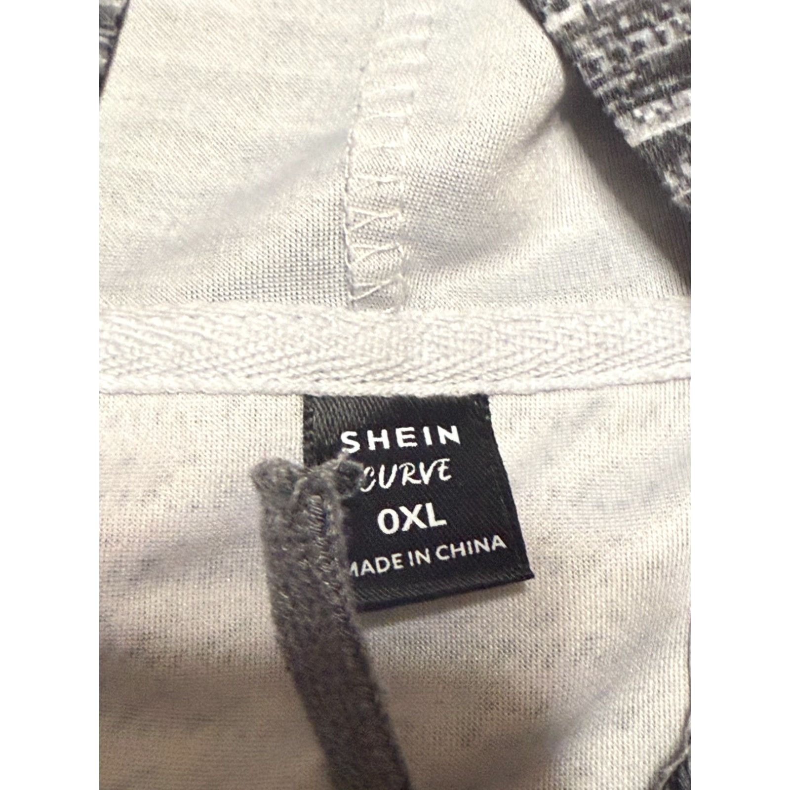 Shein VINTAGE? No. Size XL / US 12-14 / IT 48-50 - 5 Thumbnail