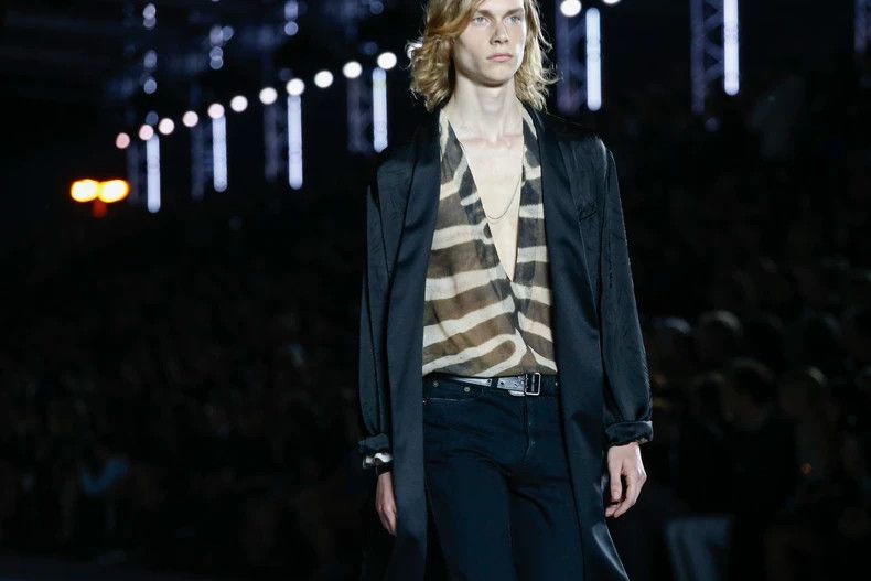 Saint Laurent Paris Saint Laurent Paris size 44 Darth Vader crepe satin hibisc Size L / US 10 / IT 46 - 8 Thumbnail