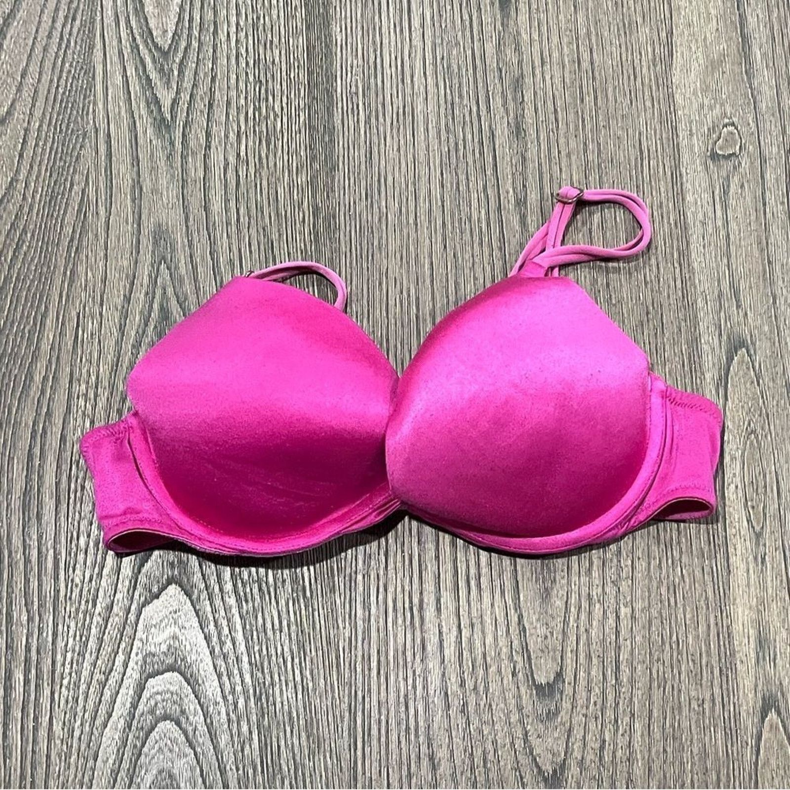 Victoria's Secret Victoria's Secret Very Sexy Push Up Bra Shimmery Size 34B Size ONE SIZE - 1 Thumbnail