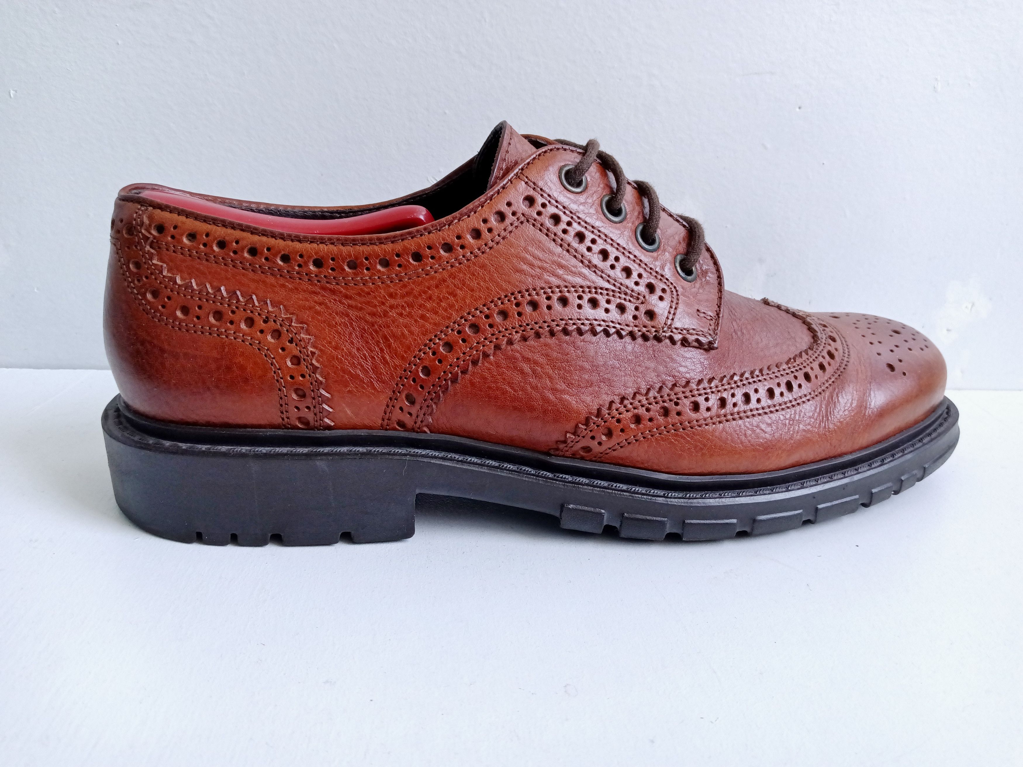 Polo Ralph Lauren Polo Ralph Lauren Wingtip Oxford Shoes Size US 10 / EU 43 - 2 Thumbnail