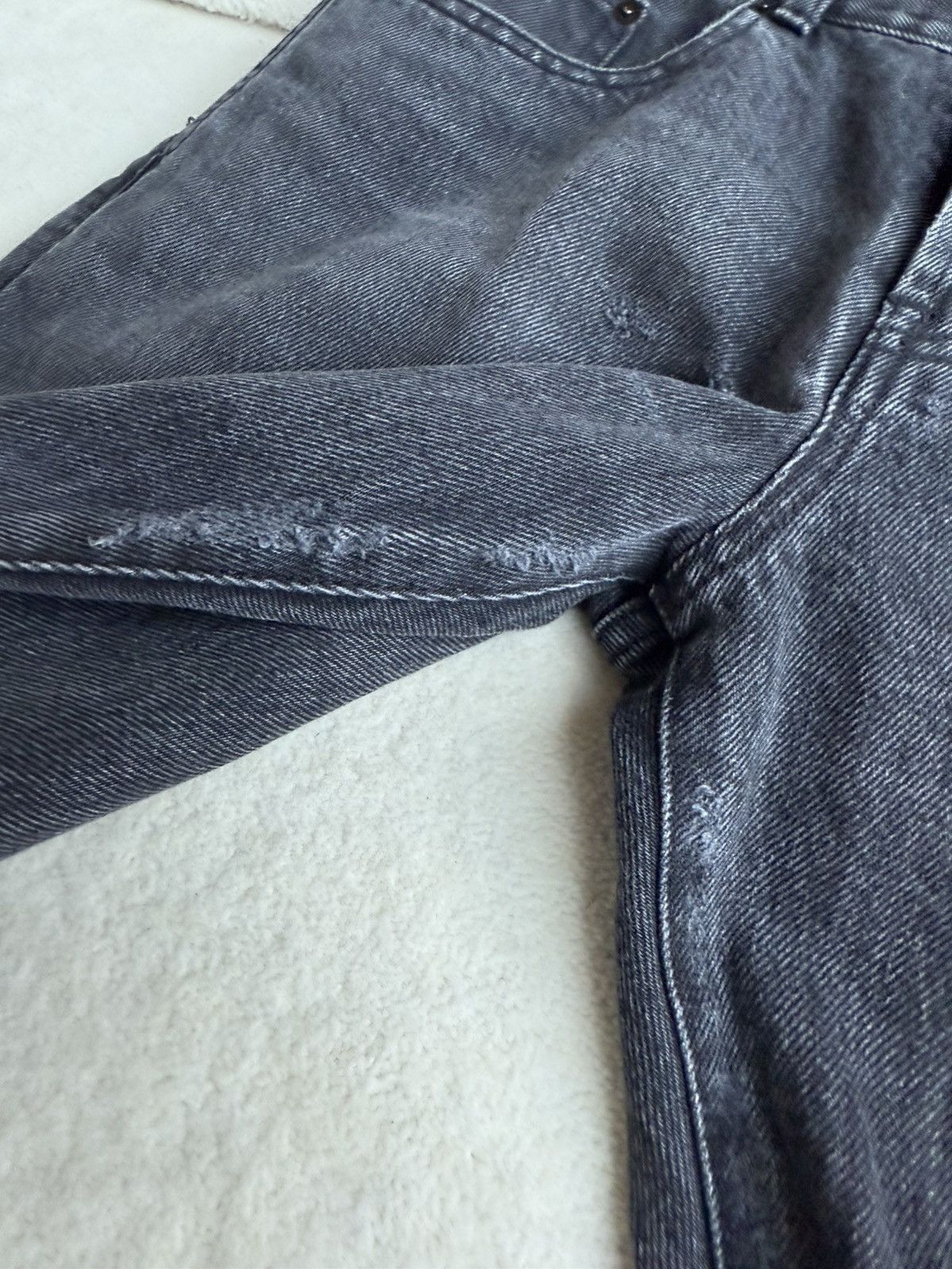 Saint Laurent Paris FW18 Saint Laurent dark grey black denim jeans distressed 32 Size US 32 / EU 48 - 19 Thumbnail
