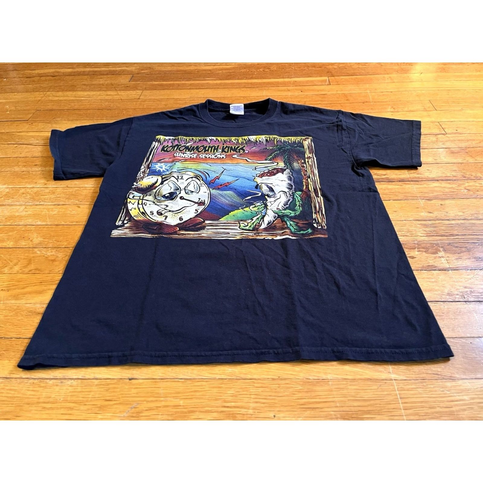 Gildan Kottonmouth Kings Sunrise Sessions Tour Shirt Men’s Large Black T-Shirt Graphic Print Short Sleeve Crew Neck Logo Vintage: No Size US L / EU 52-54 / 3 - 2 Thumbnail