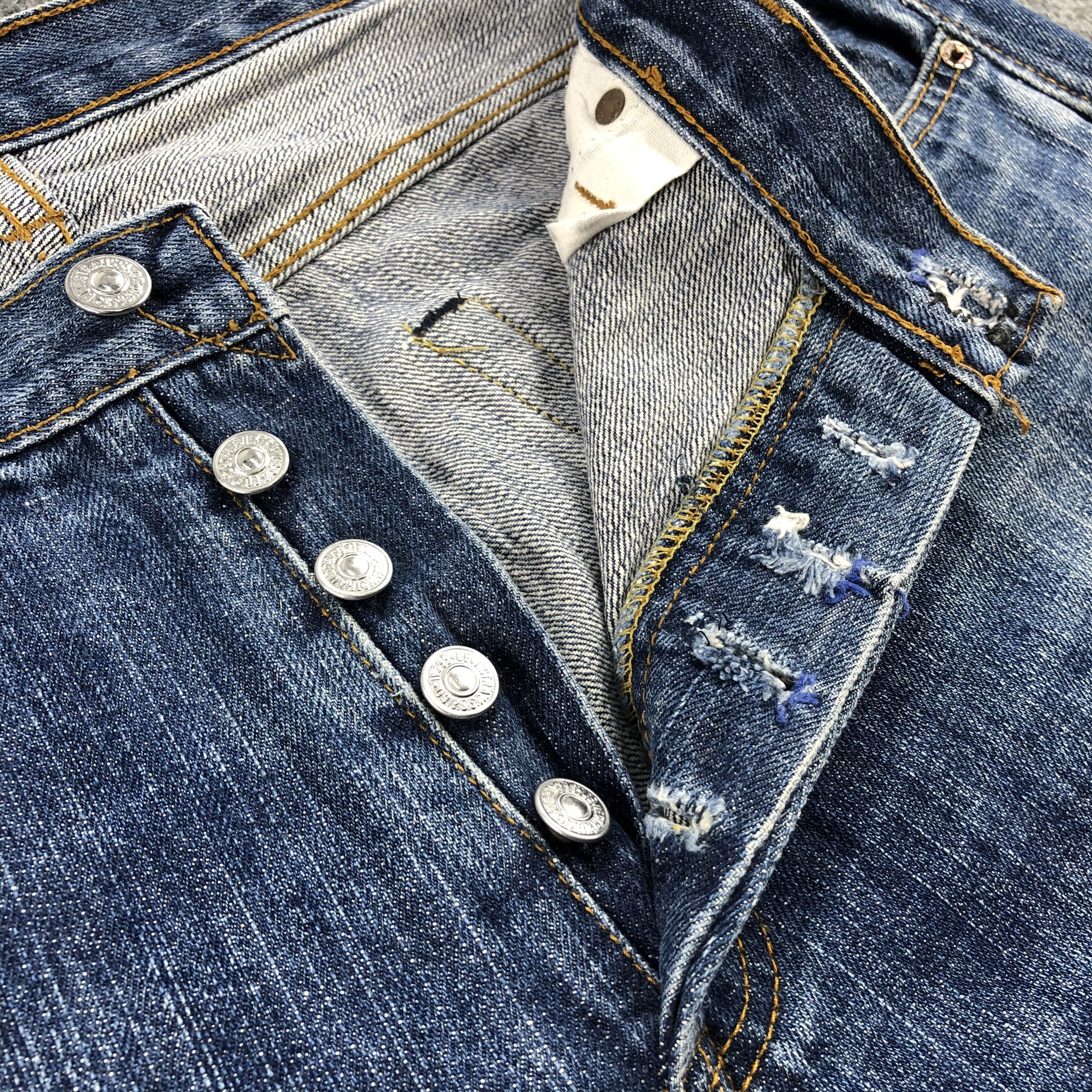 Levi's × Vintage Vintage 90s Blue Wash Levis 501 Jeans-JM1384 Size US 38 / EU 54 - 10 Thumbnail