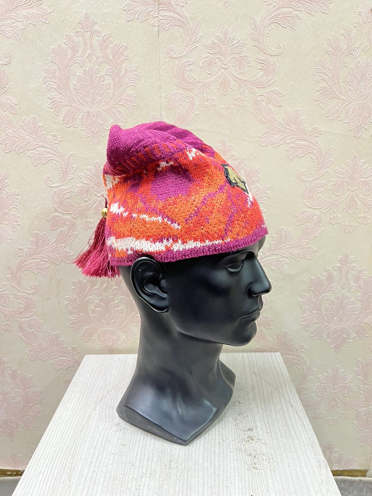 Descente Vintage Descente Big Logo Beanie Hats Size ONE SIZE - 4 Thumbnail