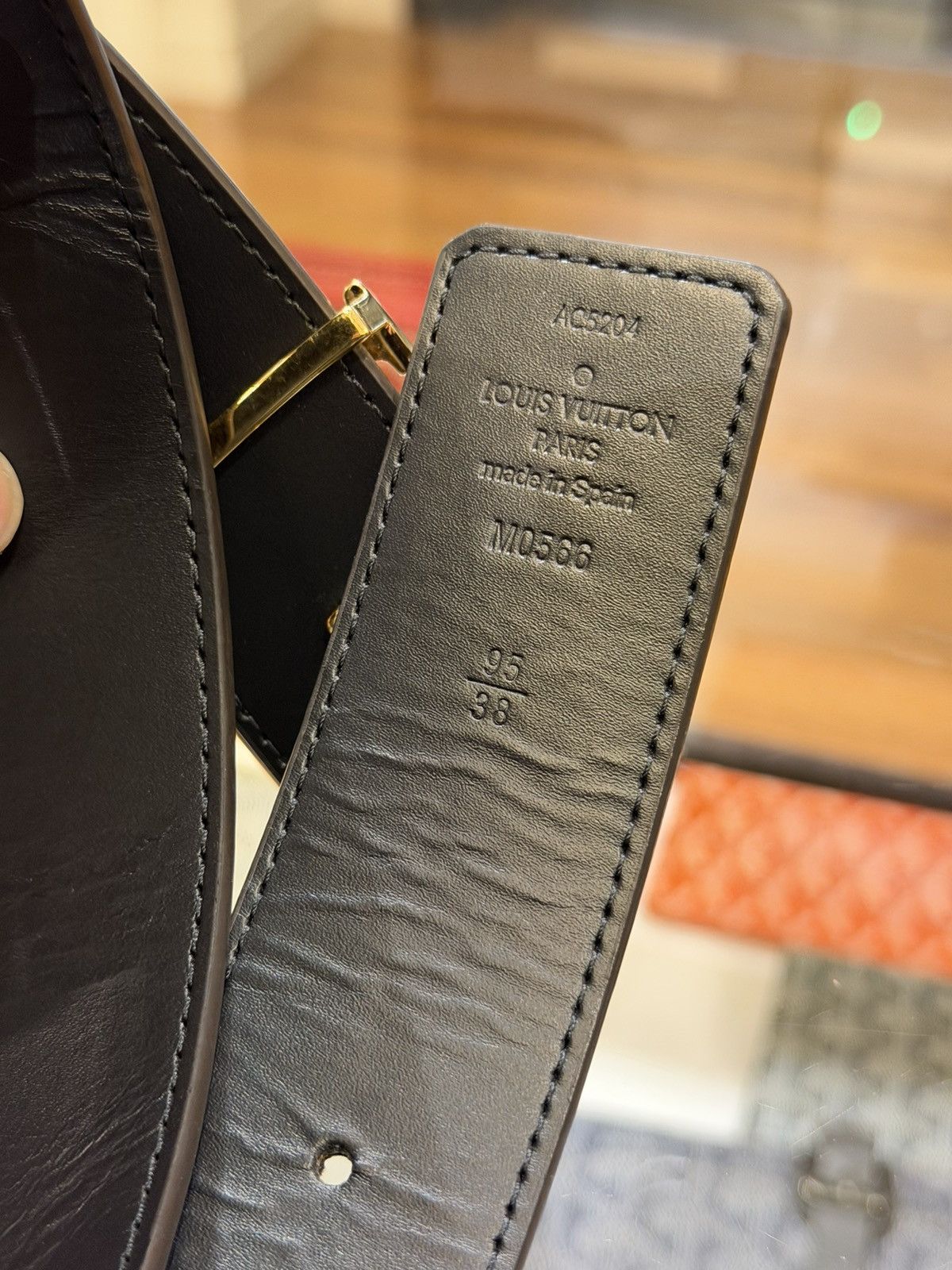 Louis Vuitton Louis Vuitton LV 40mm Reversible Monogram Leather Belt Size 38 - 4 Thumbnail