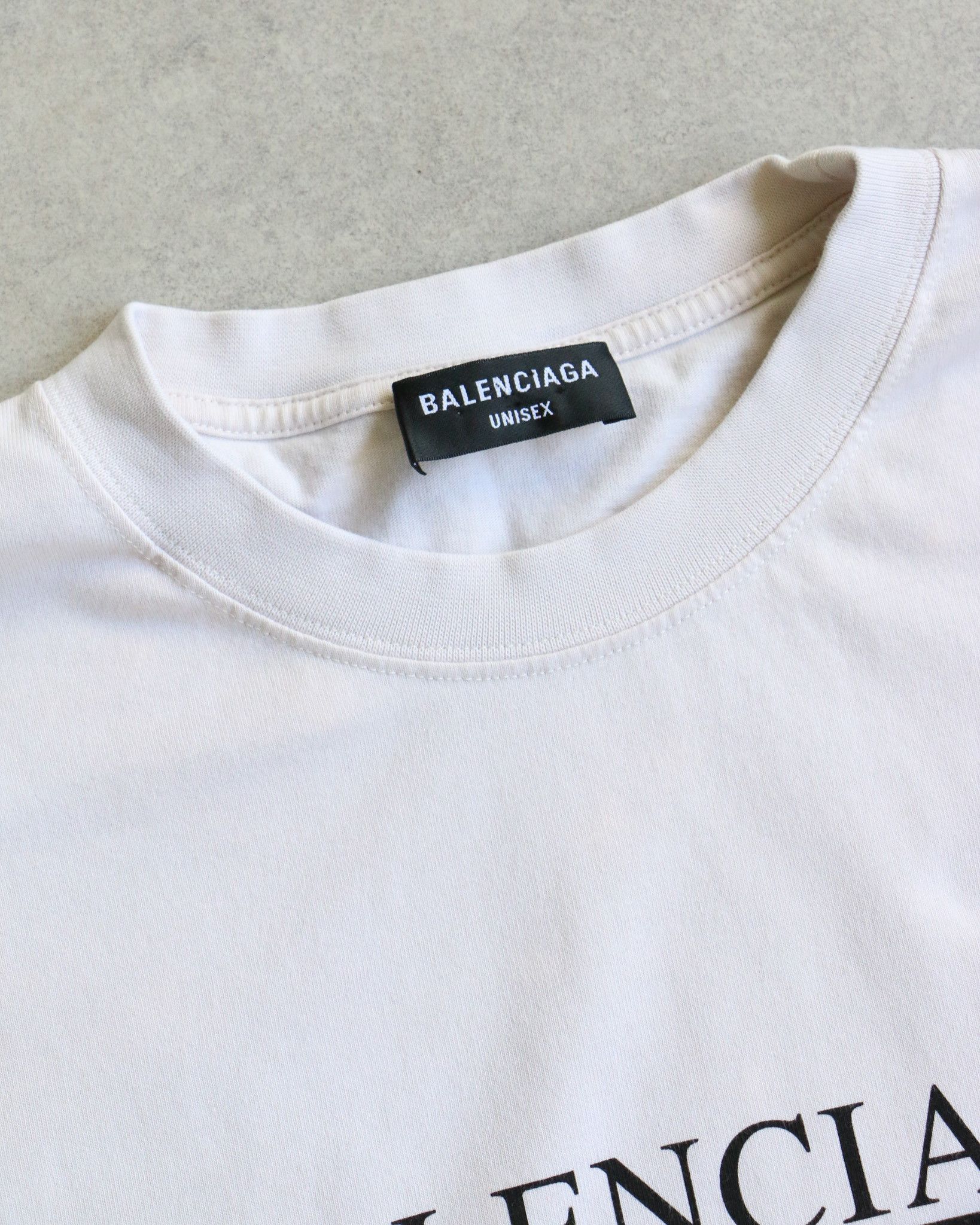 Balenciaga Balenciaga Worldwide Retail Therapy Tee Beige Size US M / EU 48-50 / 2 - 3 Thumbnail