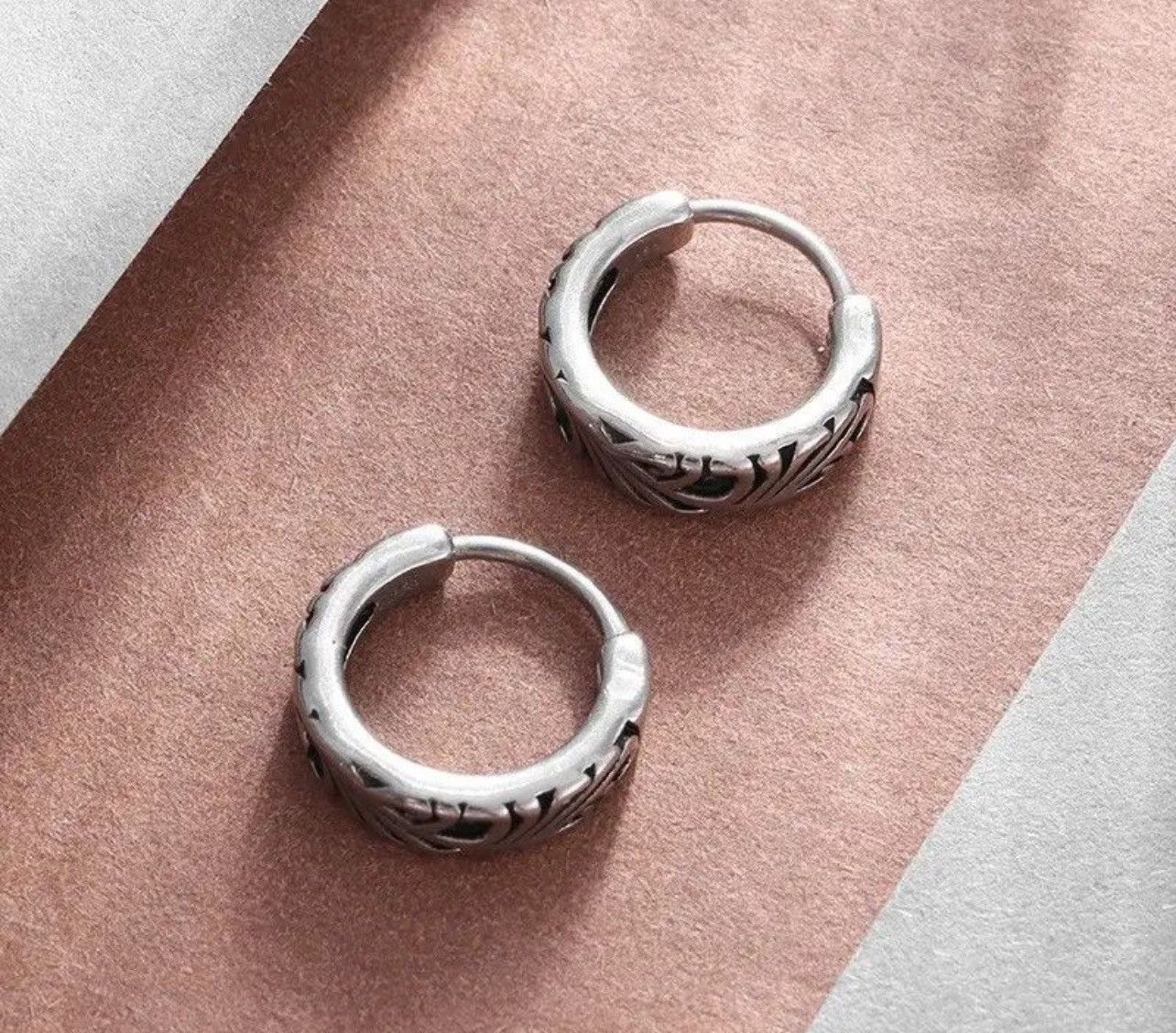 Designer × Jewelry Retro Hypoallergenic Hoop Earring (1pairs） Size ONE SIZE - 3 Thumbnail
