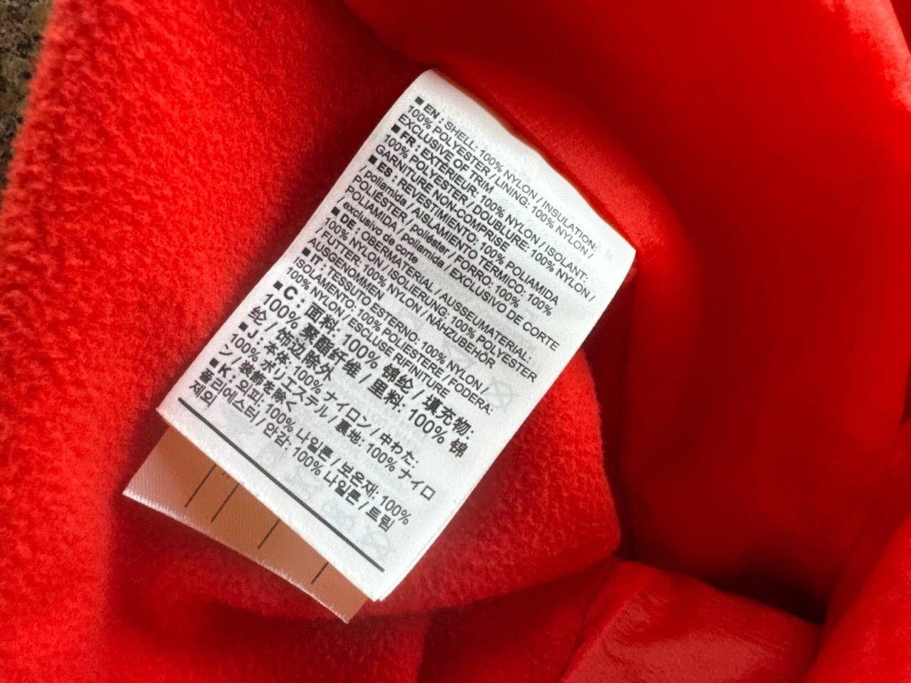 Arc'teryx Arc’teryx Atom LT Jacket Red Hooded Insulated Women Size US L / EU 52-54 / 3 - 9 Thumbnail