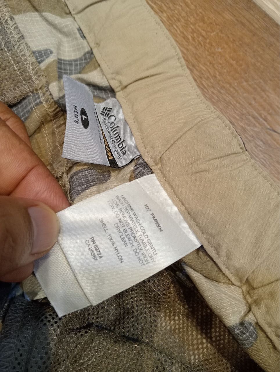 Columbia COLUMBIA TITANIUM CAMO PARACHUTE PANTS Size US 35 - 11 Thumbnail