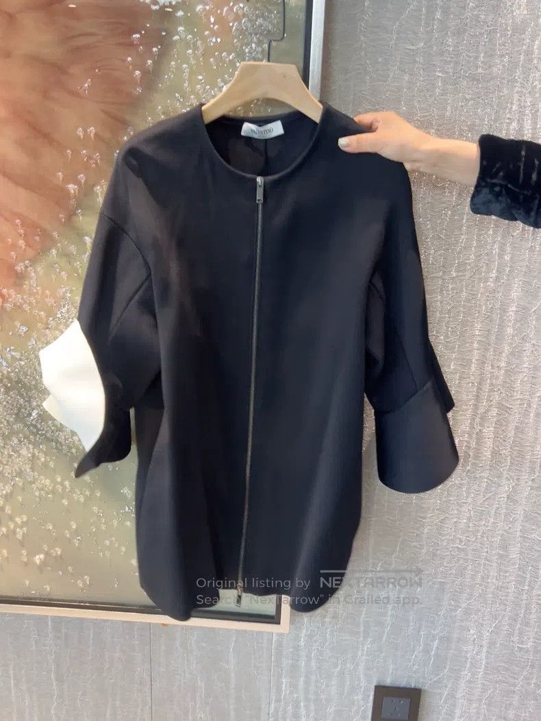 Valentino Valentino Short sleeves Size S / US 4 / IT 40 - 1 Thumbnail