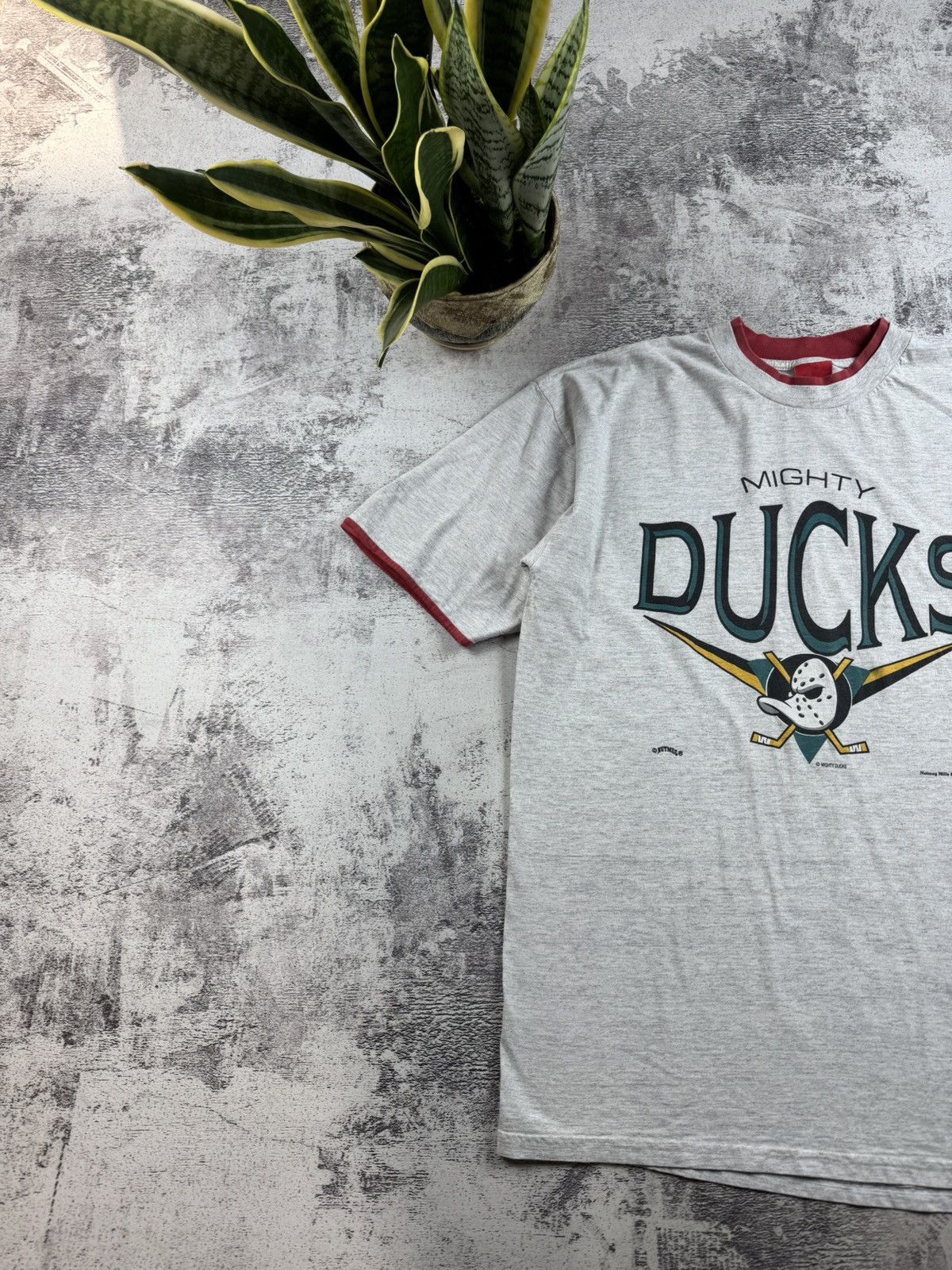 NHL Mighty Ducks 1995 NHL Hockey Kick Nutmeg Vintage Men’s Cotton T Shirt Tee Jersey Size US XL / EU 56 / 4 - 2 Thumbnail