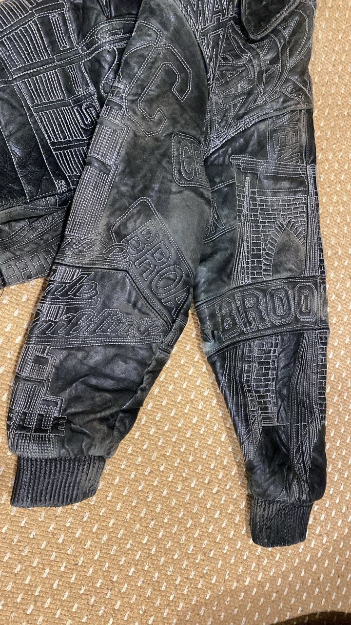 Marc Buchanan × Pelle Pelle × Vintage CRAZY Y2K Pelle Pelle Manhattan Embroidered Leather Jacket Size US S / EU 44-46 / 1 - 6 Thumbnail