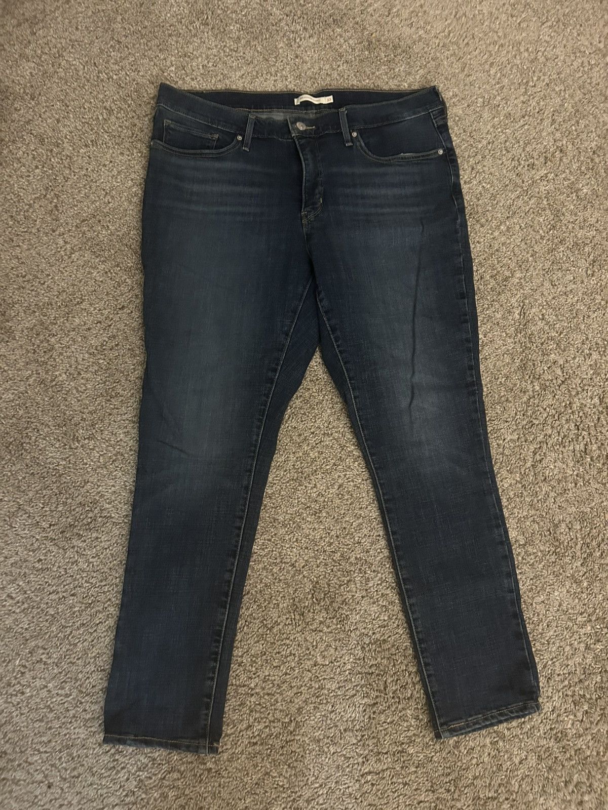 Levi's × Other Levi skinny jeans Size US 33 - 1 Thumbnail