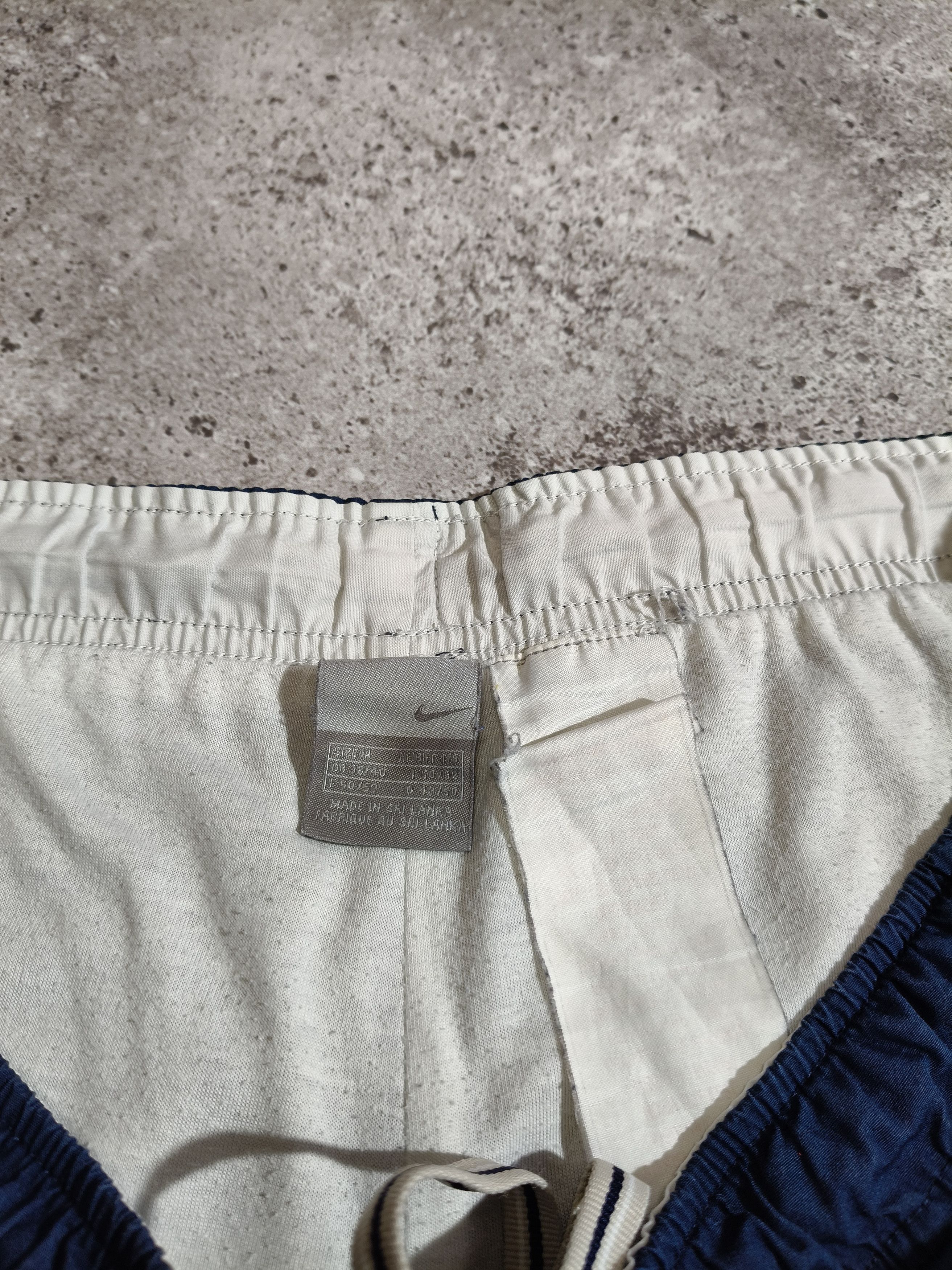 Nike Nike Vintage Nylon Track Pants Size US 32 / EU 48 - 7 Thumbnail