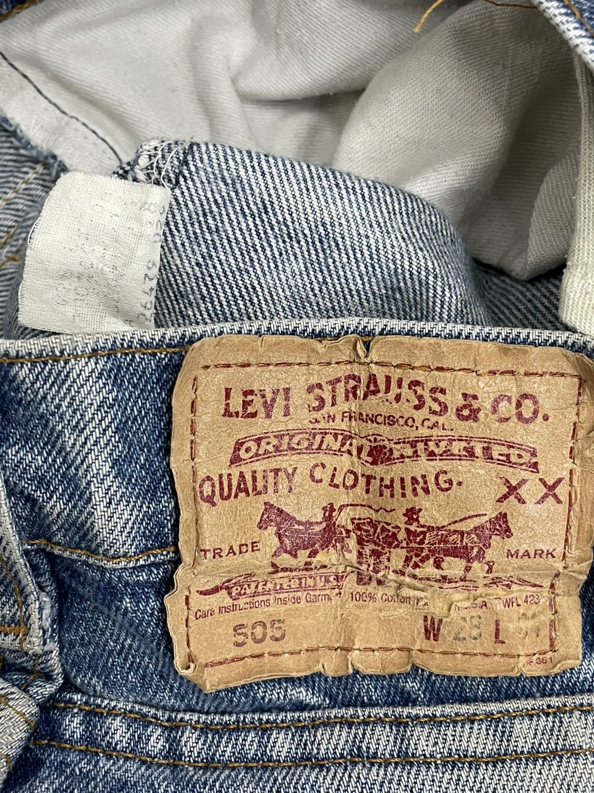 Levi's Vintage Clothing VINTAGE 505 LEVIS USA DESIGNER 90S OLD STAIN MUD OG DENIM Size US 26 / EU 42 - 16 Thumbnail