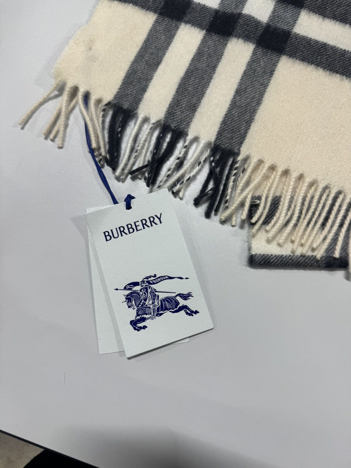 Burberry Burberry Check Cashmere Scarf NEW 700$ Size ONE SIZE - 2 Thumbnail