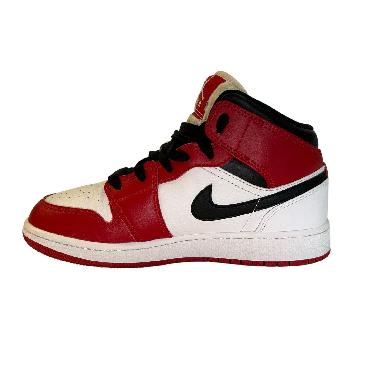 Jordan Brand Nike Air Jordan 1 Retro Mid OG Chicago Size 4.5y Size US 5 / EU 37 - 7 Thumbnail
