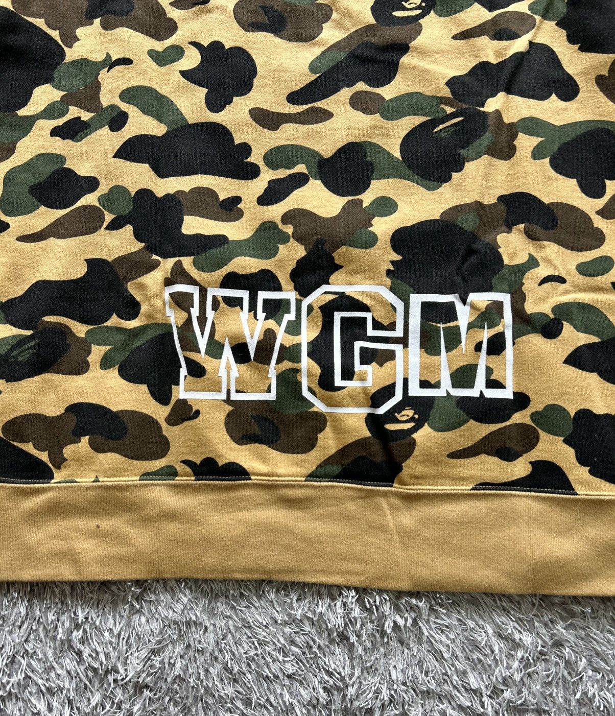 Bape 💥CRAZY💥 BAPE SHARK 1st CAMO SWEATSHIRT Size US XXL / EU 58 / 5 - 2 Thumbnail
