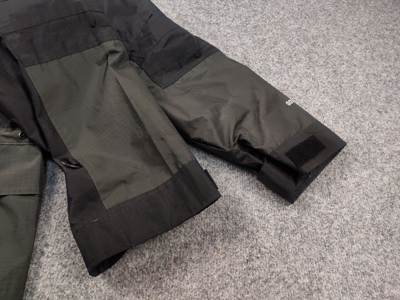 The North Face Vintage 90's The North Face summit gore tex mountain Jacket Size US L / EU 52-54 / 3 - 8 Thumbnail