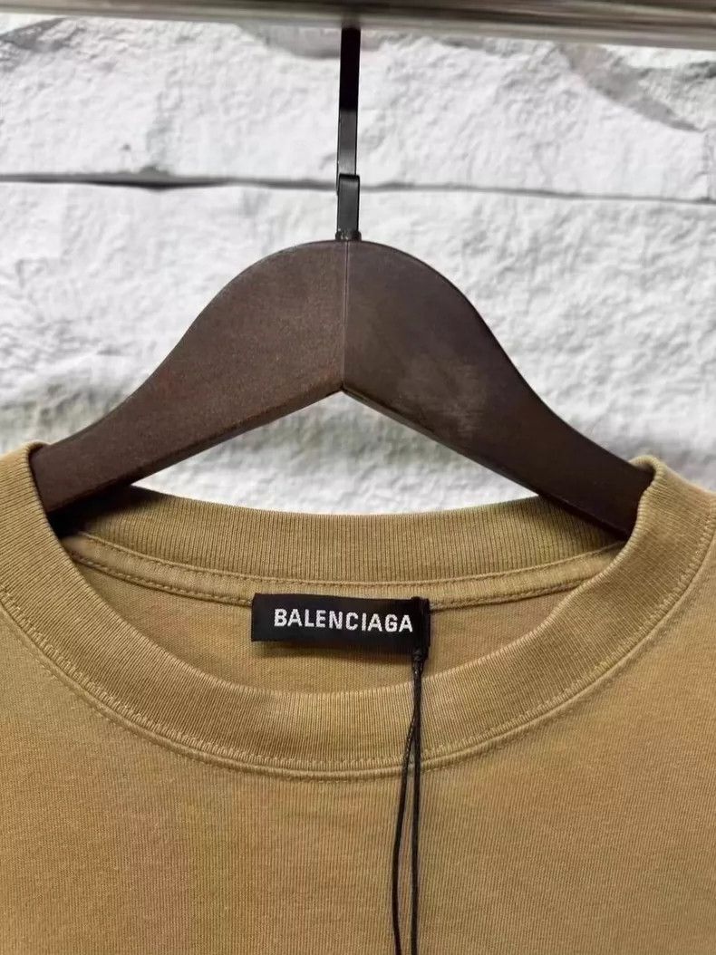 Balenciaga Balenciaga Mailbox Short Sleeve Size US M / EU 48-50 / 2 - 3 Thumbnail