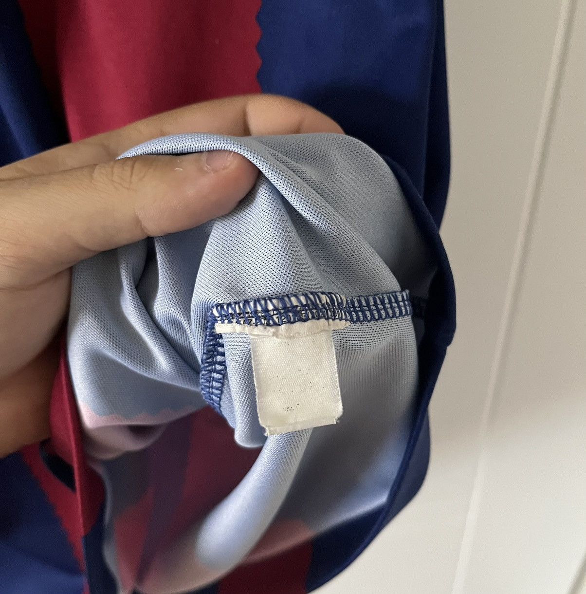 Nike Barcelona nike 2023/2024 home Cubarsi Soccer Jersey Size US L / EU 52-54 / 3 - 8 Thumbnail
