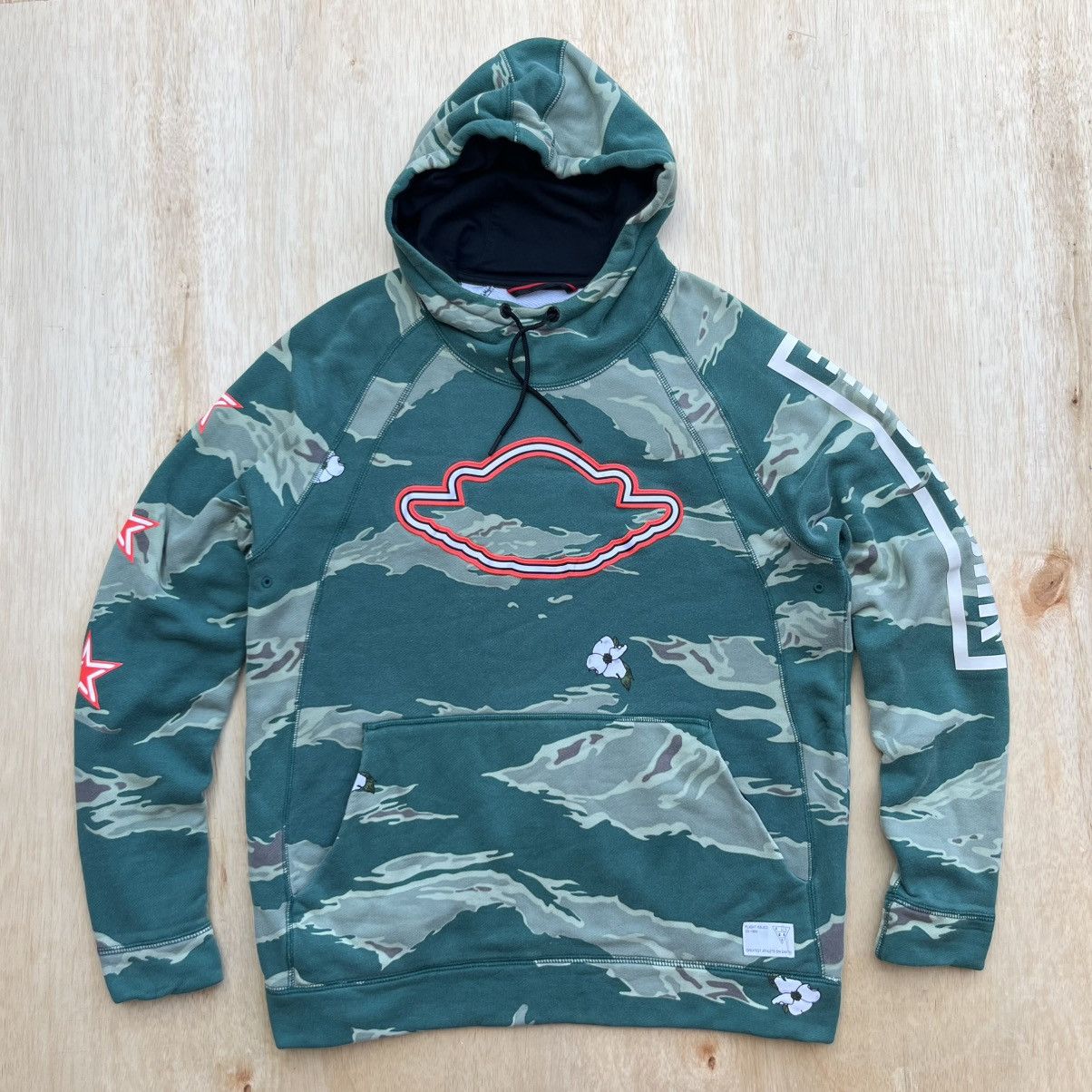 Jordan Brand AIR JORDAN PULLOVER HOODIE CAMO TS GREEN BIG LOGO Size US XL / EU 56 / 4 - 1 Thumbnail