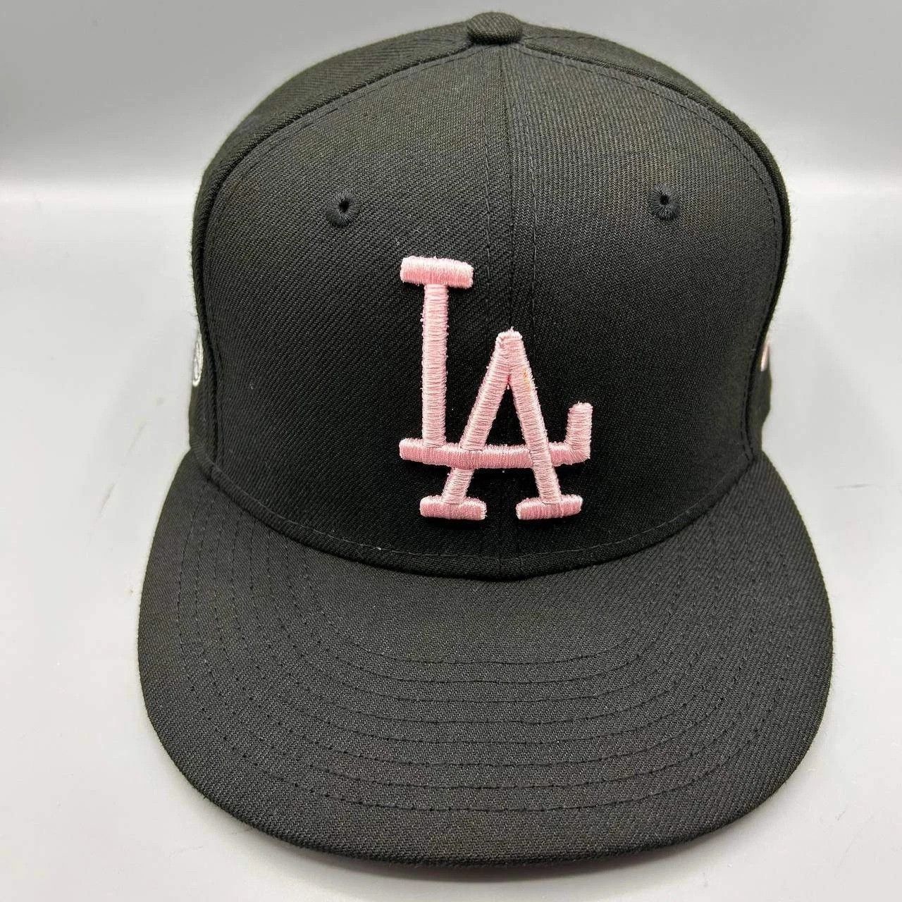New Era Los Angeles LA Dodgers Hat Men 7 3/8 Black Pink MLB Fitted Size ONE SIZE - 1 Thumbnail