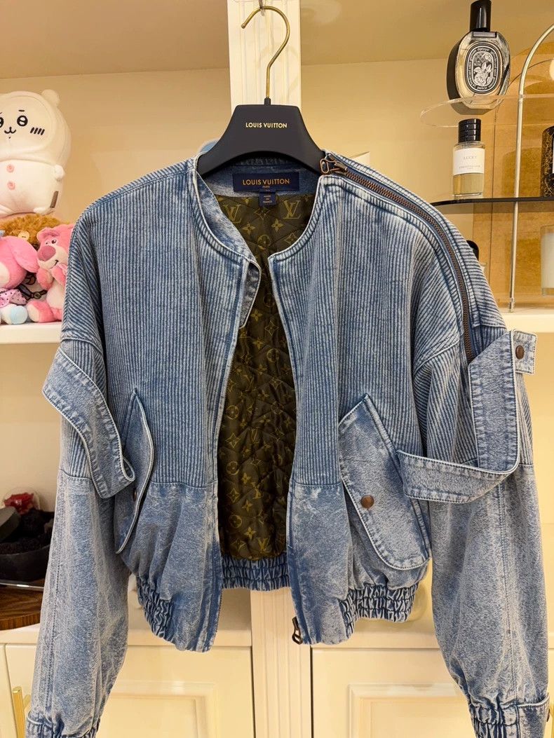 Louis Vuitton Louis Vuitton size 34 Ribbed denim jacket 2503-Nextarrow Size US M / EU 48-50 / 2 - 1 Thumbnail