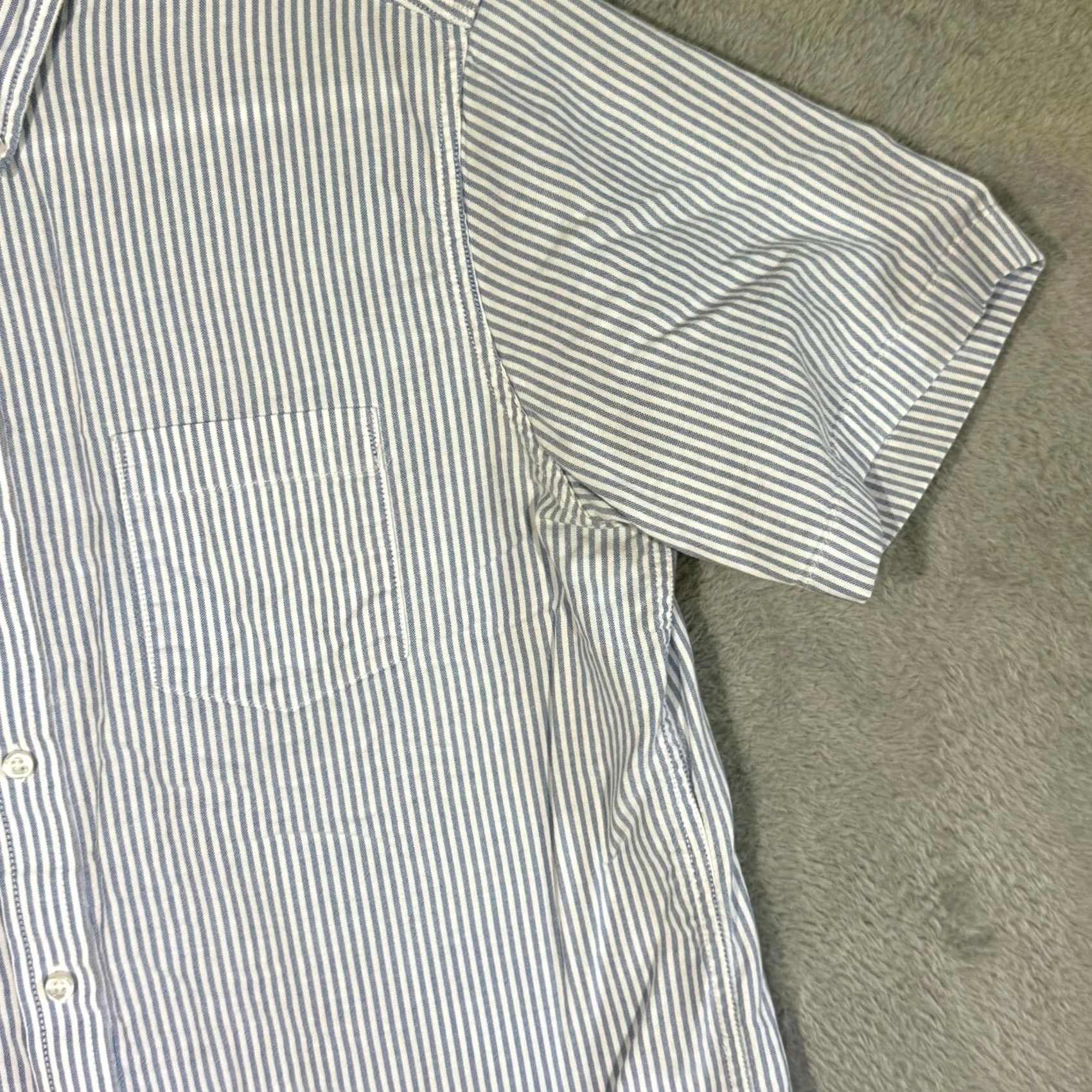 Vintage G.H. Bass & Co Button-Down Shirt Mens Large Blue White Stripe 100% Cotton Short Sleeve Casual Shirt Size US L / EU 52-54 / 3 - 5 Thumbnail
