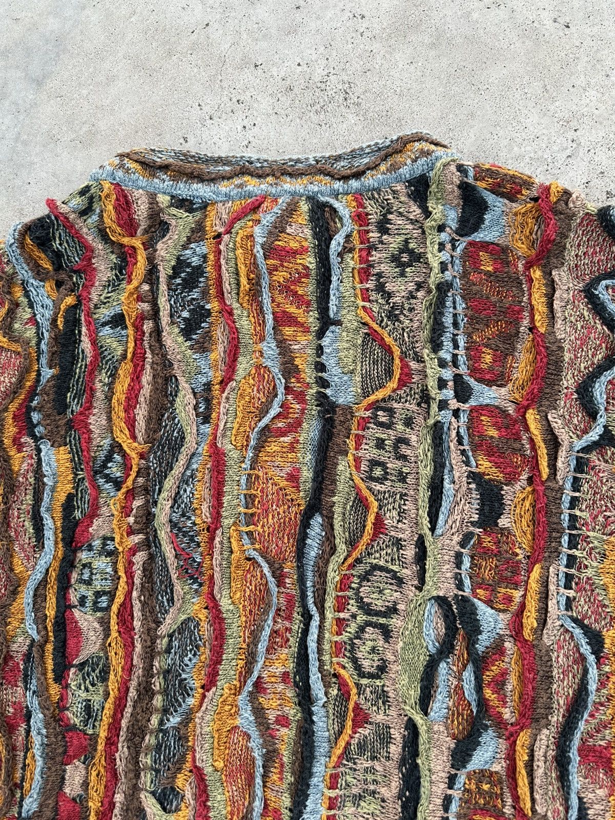 Coogi Crazy Rare Vintage 90s Coogi Classic Heavy knit sweater Size US XL / EU 56 / 4 - 11 Thumbnail