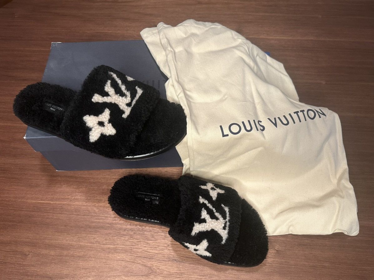 Louis Vuitton Louis Vuitton Shearling Magnetic Slides Women's Sz: 11 Size US 11 / IT 41 - 8 Thumbnail