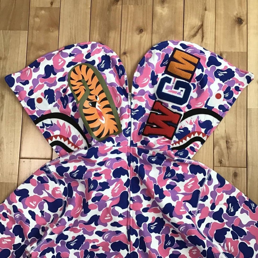 Bape 2024 🔥GUANGZHOU Store Camo🔥 BAPE shark full zip hoodie APE Size US L / EU 52-54 / 3 - 3 Thumbnail