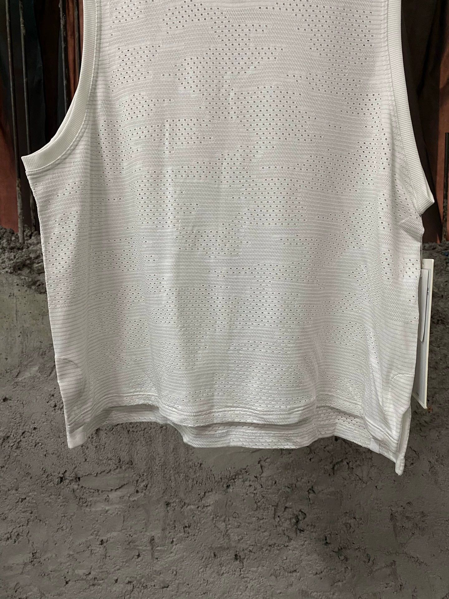 Lululemon lululemon NWT tank top US 6 Size M / US 6-8 / IT 42-44 - 4 Thumbnail