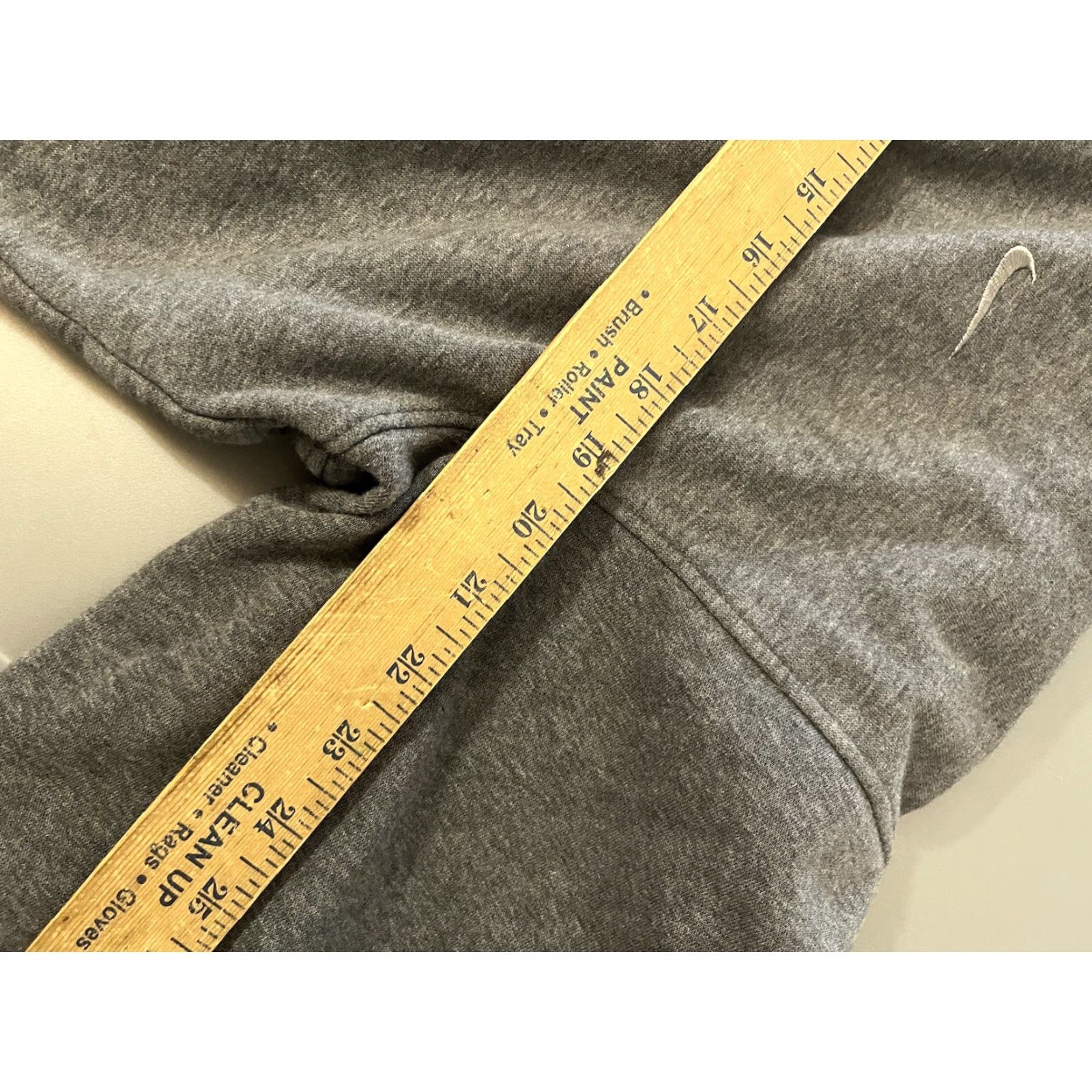 Nike Nike full-zip hoodie Men M gray white 148781-064 Flaw Size US M / EU 48-50 / 2 - 7 Thumbnail