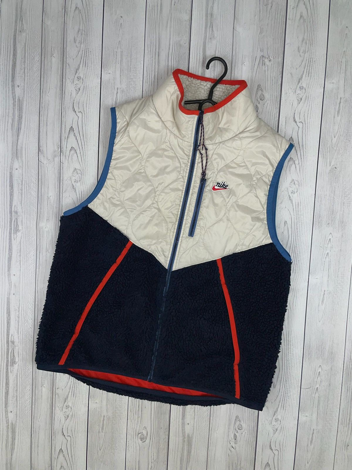 Nike Vintage Nike Sherpa vest teddy rare logo size L Size US L / EU 52-54 / 3 - 1 Thumbnail